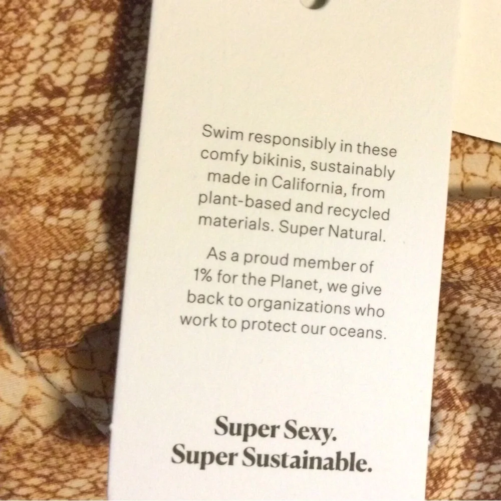 Vitamin A brown remy rash guard Swim Top tan cream snakeskin Large - Picture 7 of 8